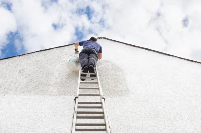 Peinture extérieure à Palante — façades et ravalement